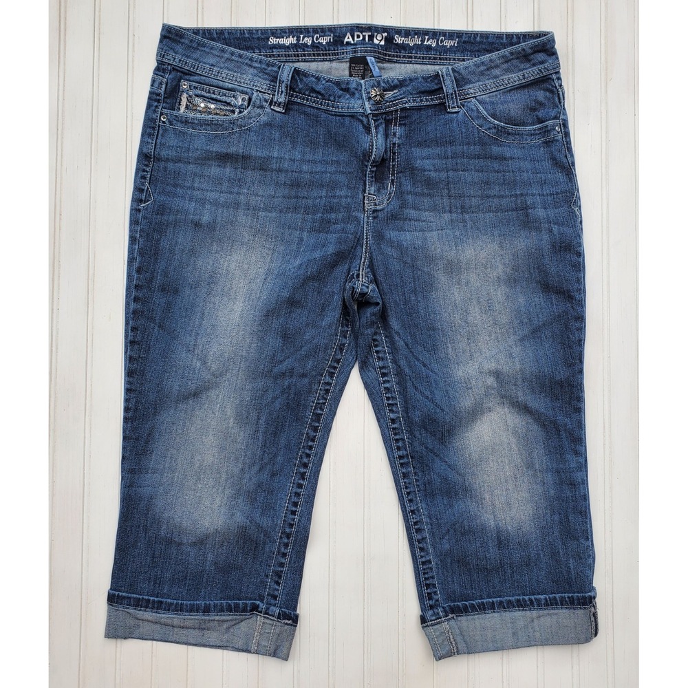 Capri Jeans Blue Embellished Pocket Womens Size 16P Modern Straight Leg Apt 9 - Picture 2 of 6